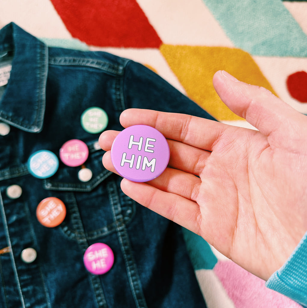 Pronoun Badge - Afroditi's Art