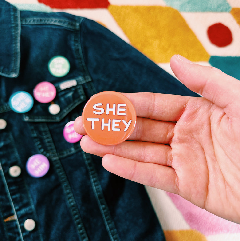 Pronoun Badge - Afroditi's Art